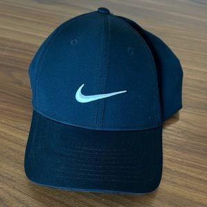 Nike Men's Dri-FIT Legacy91 Tech Cap